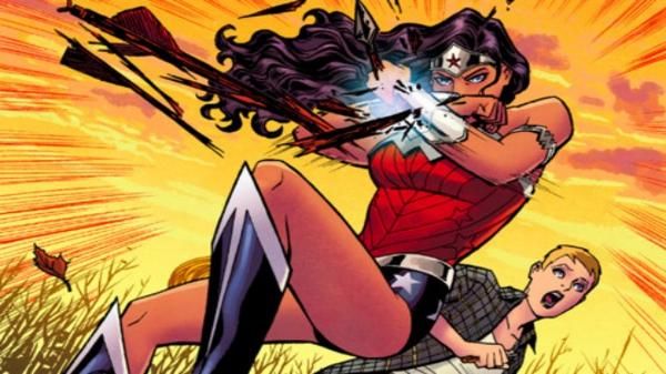 Wonder Woman protegiendo a Zola