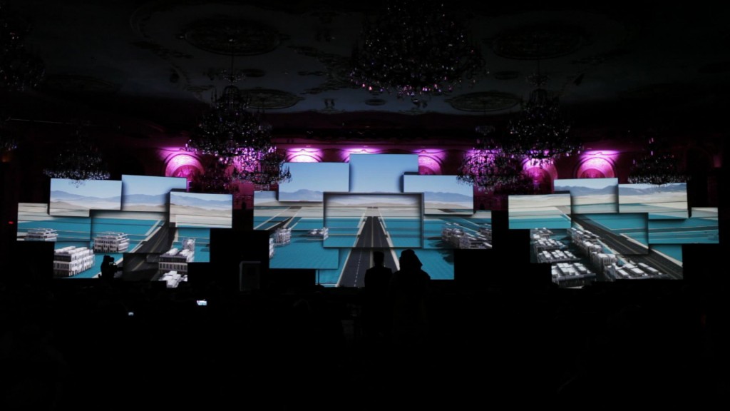 Projection-Advertising-indoor-video-mapping-event-in-Saudi-Arabia_2[1]