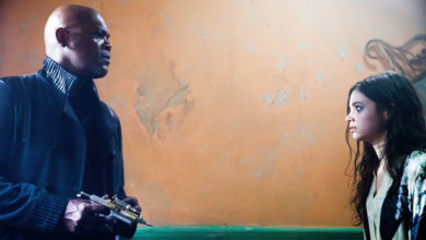 Samuel L. Jackson y India Eisley en "Kite"
