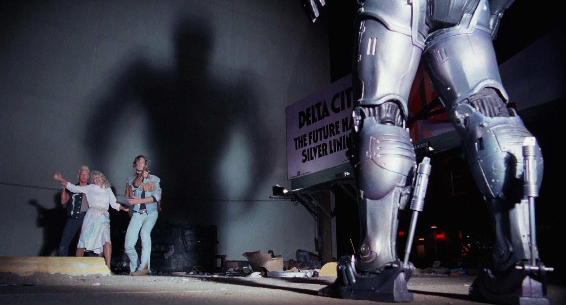 562518982_S4Eiupd9_Robocop__1987___Remastered_Director27s_Cut__5B1080p.DTS-HD.MA.AC3.BluRay.x2645Dc