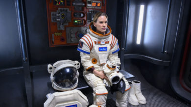 Tráiler de "Away", serie de ciencia ficción con Hilary Swank