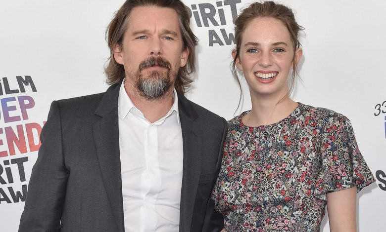 Ethan y Maya Hawke, padre e hija también en "Revolver"